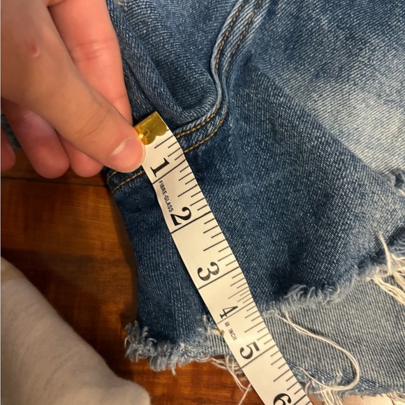 Cello Women’s Blue Summer Beach Vacation Ripped Distress Blue Jean Short Size 27 - Picture 13 of 15